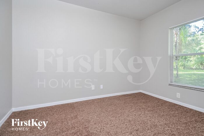Building Photo - 8213 Gancedo Ave