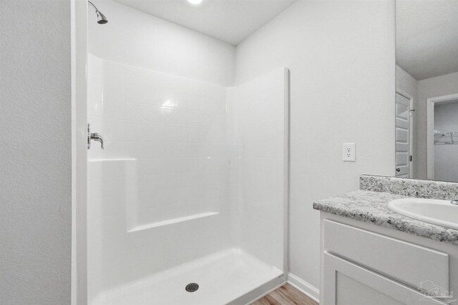 Building Photo - 5367 Peach Dr
