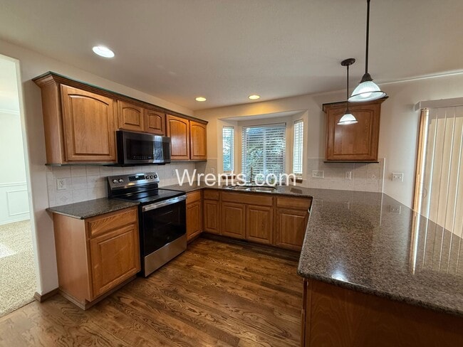 Building Photo - Beautiful 5-mile prairie home! Available now!