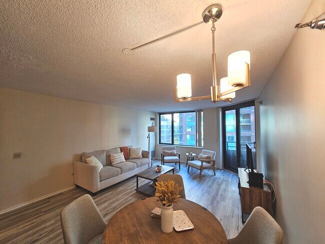 Building Photo - 440 N McClurg Ct