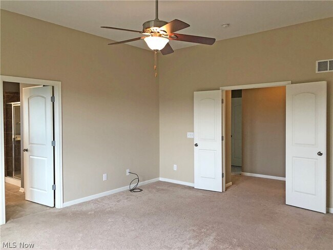 Building Photo - 3696 Kenway Blvd