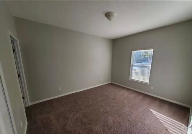 Building Photo - 3671 Kirkpatrick Cir