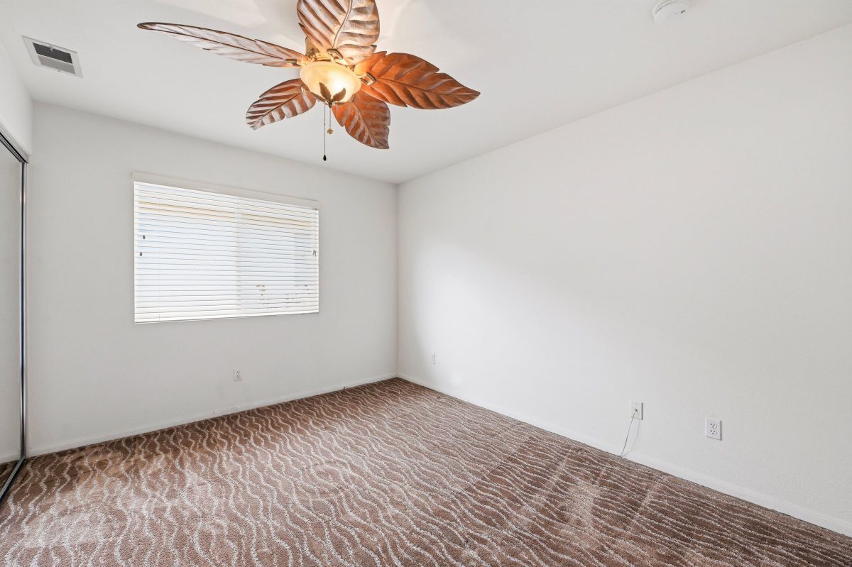 Building Photo - 5643 Willowmere Ln