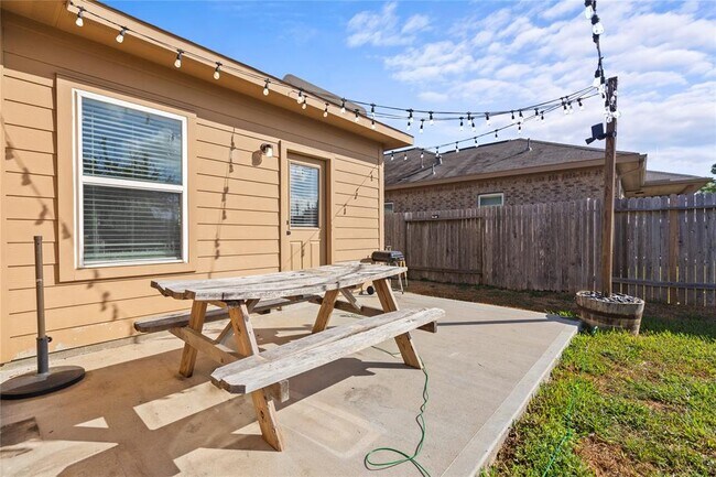 Building Photo - 7529 Topaz Way