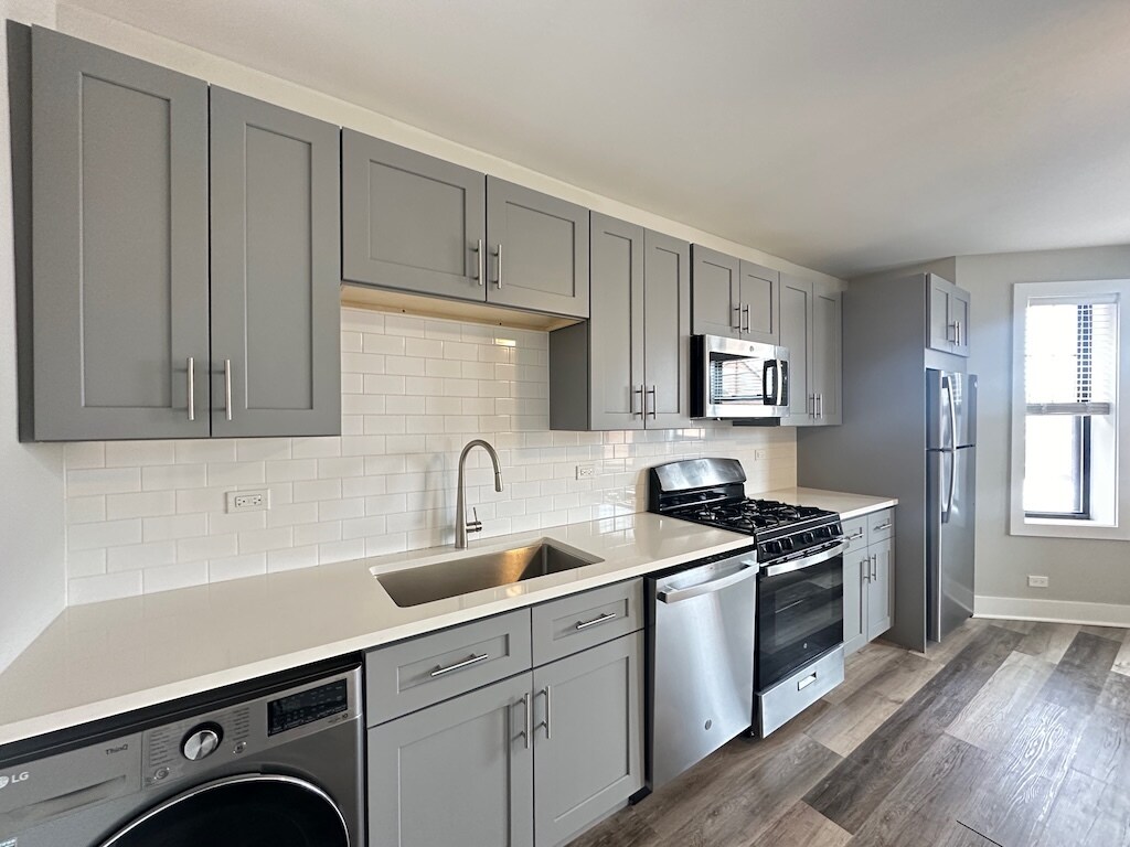 Building Photo - 369 Hazel Ave