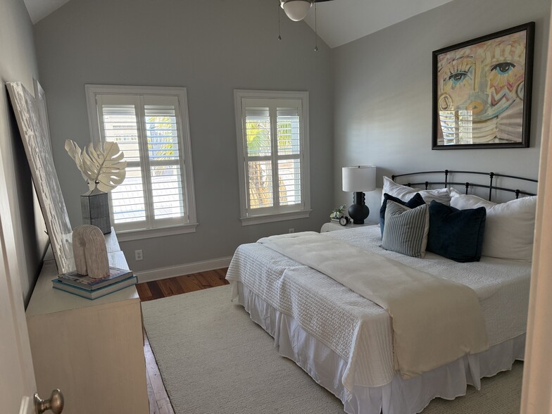 Building Photo - 194 Fishburne St