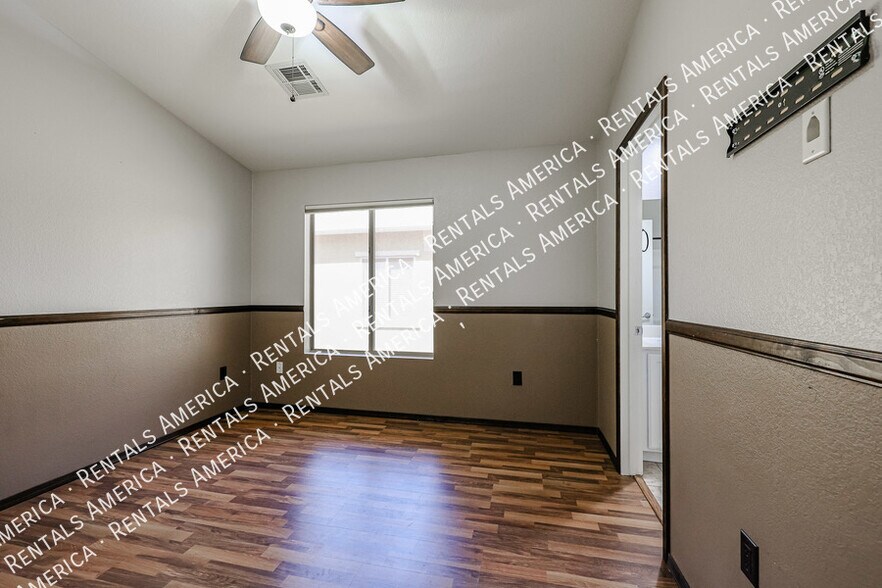 Building Photo - 2150 W Alameda Rd