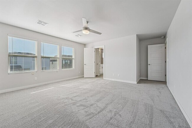 Building Photo - 520 NW 176th Terrace