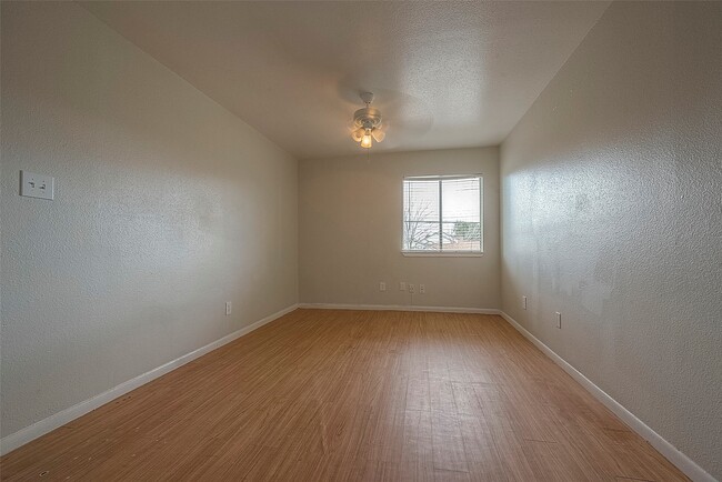 Building Photo - 12655 Ashford Meadow Dr