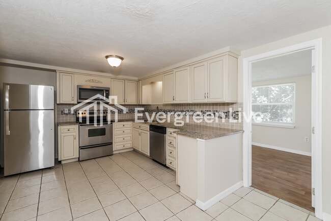 Building Photo - 3537 Seffner Dr