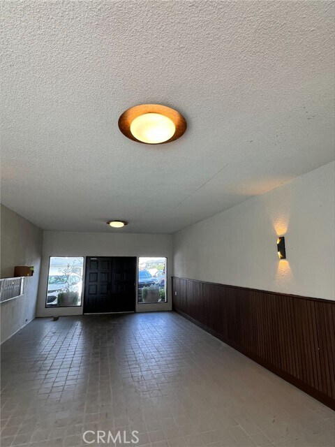 Building Photo - 6679 Linda Vista Rd
