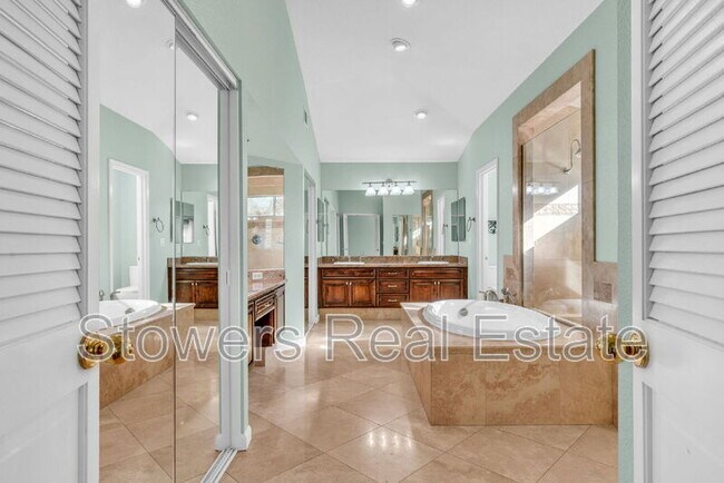 Building Photo - 117 Woodland Valley Dr