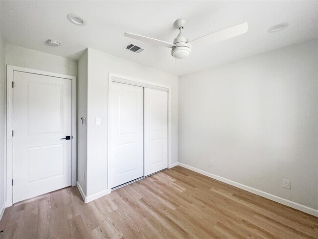 Building Photo - 7736 Croftwood Dr