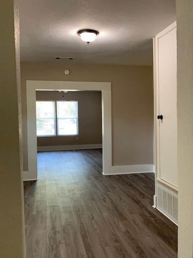 Building Photo - 1715 Division-***COMING SOON***