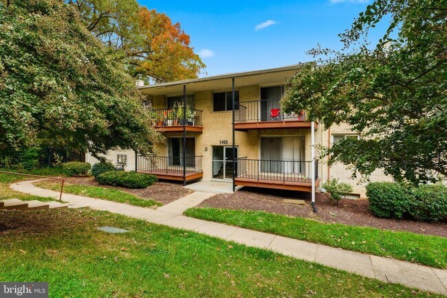 Building Photo - 5406 85th Ave