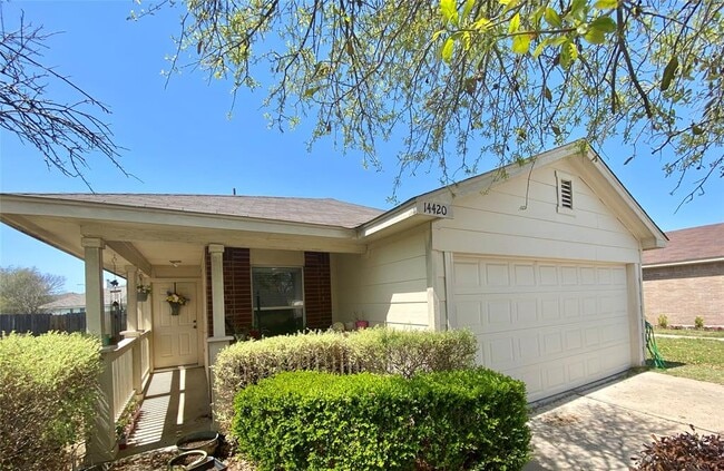 Building Photo - 14420 Cummins Way