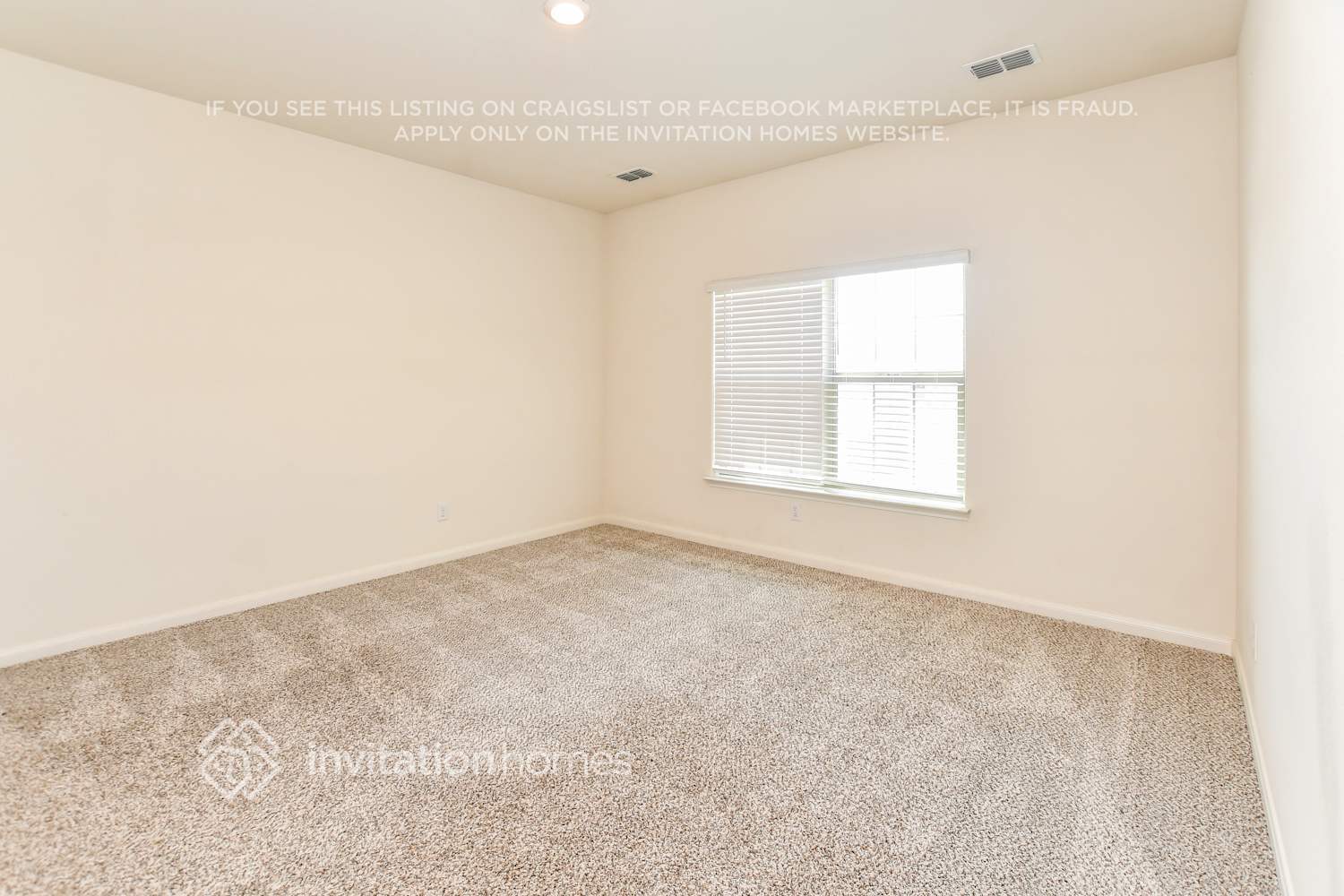 Building Photo - 3032 Chico Dr