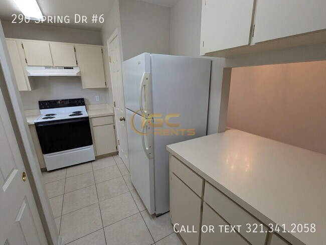 Building Photo - 290 Spring Dr