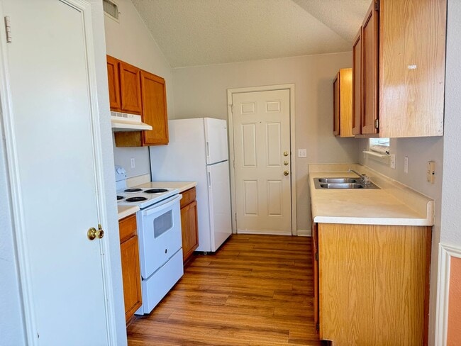 Building Photo - 2503 Marlin Dr