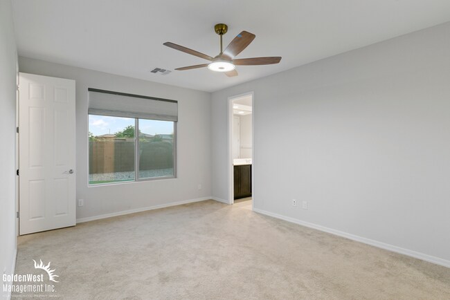 Building Photo - Modern 3Bdm 2Ba Litchfield Park Home with Stylish Upgrades!