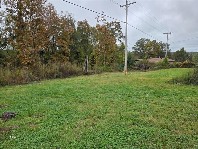 Building Photo - 3300 Blue Hill Rd