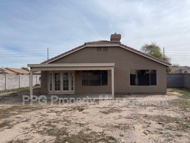 Building Photo - 14930 N Gil Balcome Ct