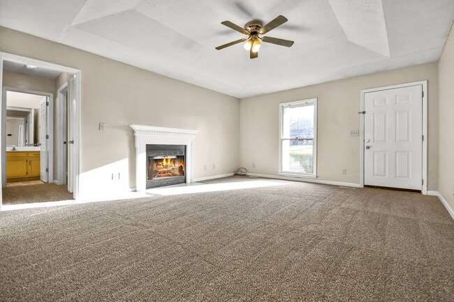 Building Photo - Ranch Home on Creek Lot!