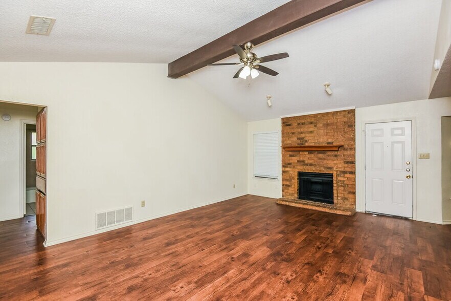 Building Photo - 7908 Gladewater Dr