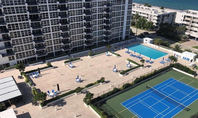 Building Photo - 531 N Ocean Blvd