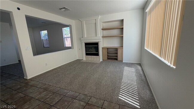 Building Photo - 2424 Predera Ave