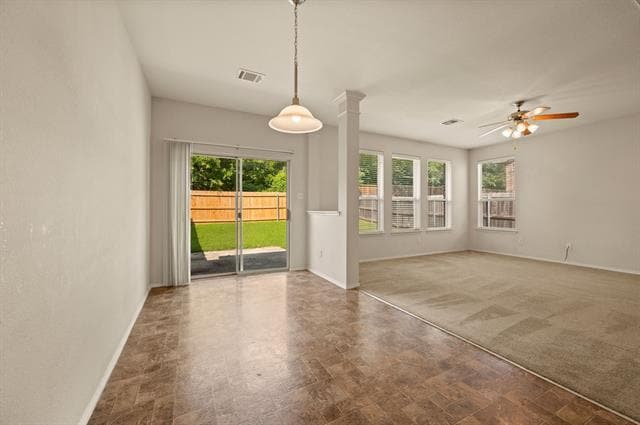 Building Photo - 1415 Ravenwood Dr