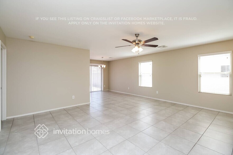 Building Photo - 11246 E Elena Ave