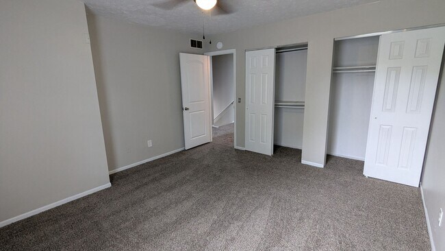 Building Photo - MN Cedar Village (871)