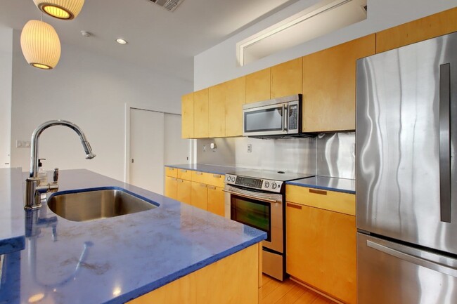 Building Photo - 508 E 53rd St