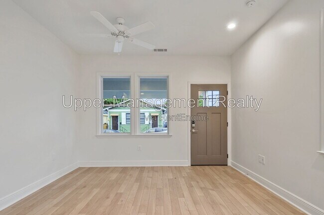 Building Photo - 1510 S Robertson St