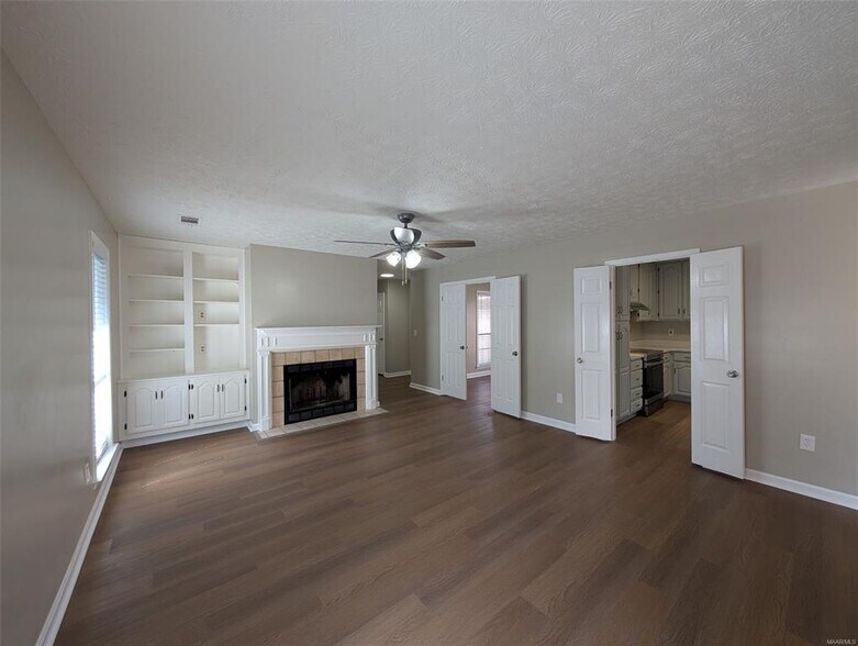 Building Photo - 3242 Gatsby Ln