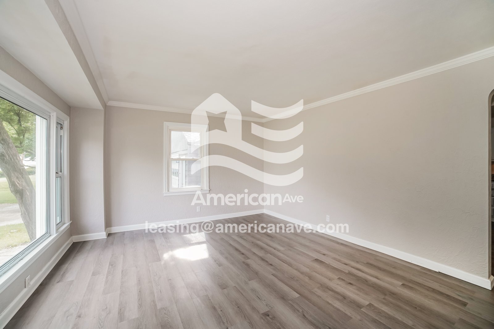 Building Photo - 1316 W West Aire Ave