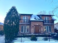 Building Photo - 1052 Margret St