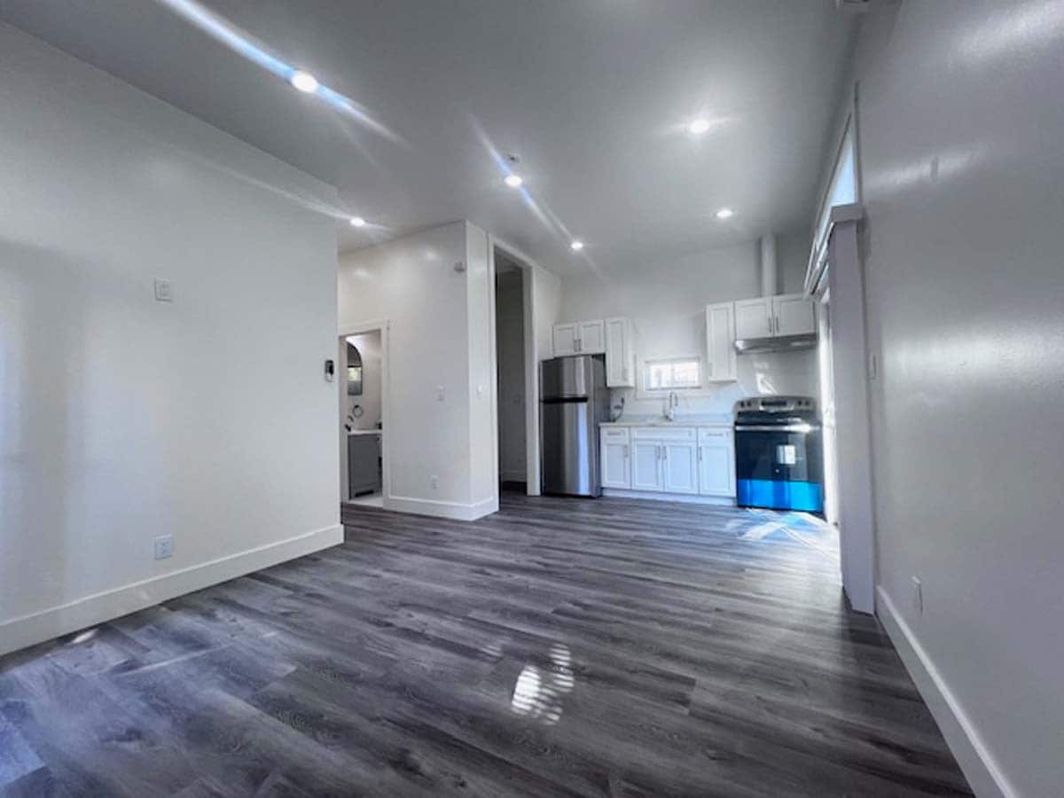 Building Photo - 720 37th St