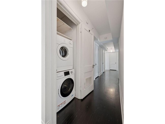 Building Photo - 1785 Dupont Ave S