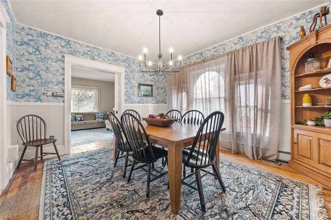 Building Photo - 373 Genesee St