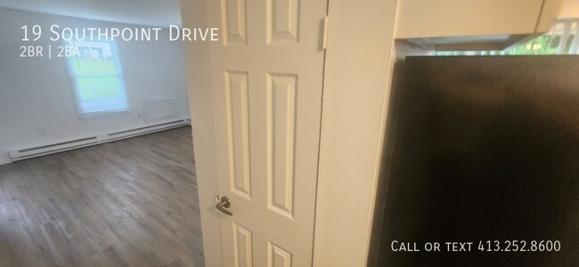 Building Photo - 19 Southpoint Dr