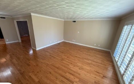 Building Photo - 8618 Baltimore Dr