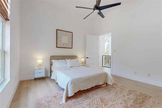 Building Photo - 3946 N Cresthaven Rd