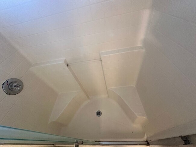 Building Photo - Four Bedroom Two Bathroom Home for Rent