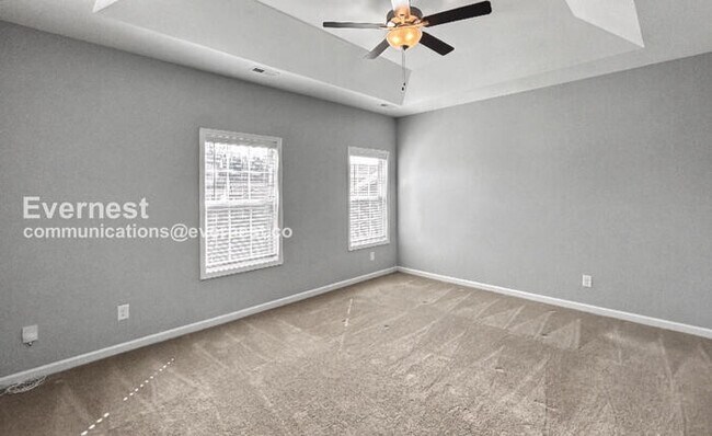 Building Photo - Limited Time Special Offer / 3 Bed, 2 Bath Home with Garage / Pet-Friendly / Vouchers Accepted / ...