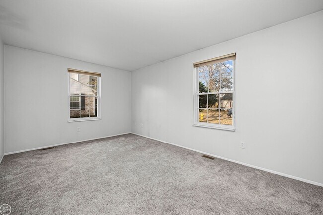 Building Photo - 24692 N Meadow Dr