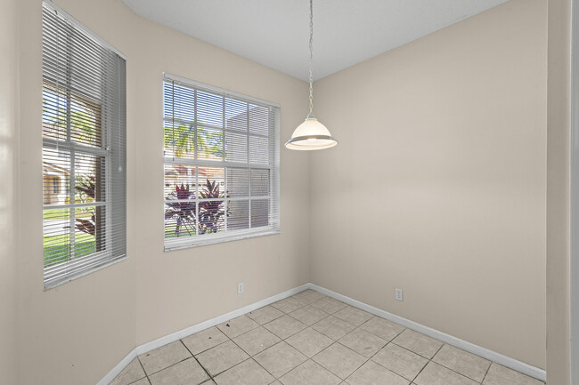 Building Photo - 9328 World Cup Way