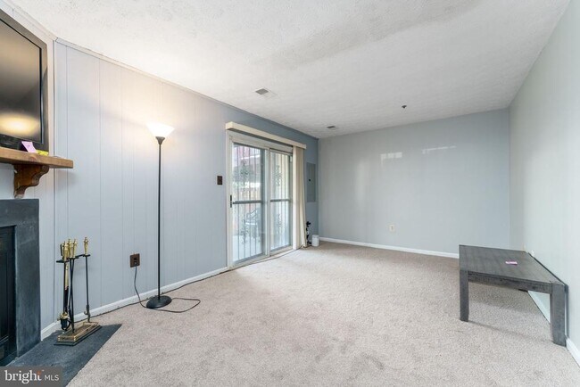 Building Photo - 20 Joyceton Way