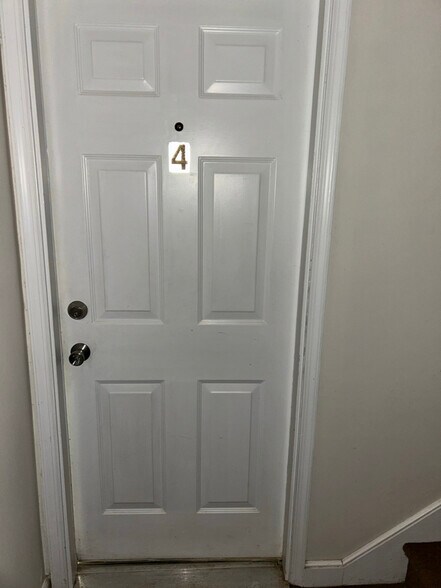 Building Photo - 5290 Waterlick Rd